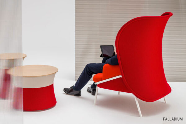 Expansion armchair