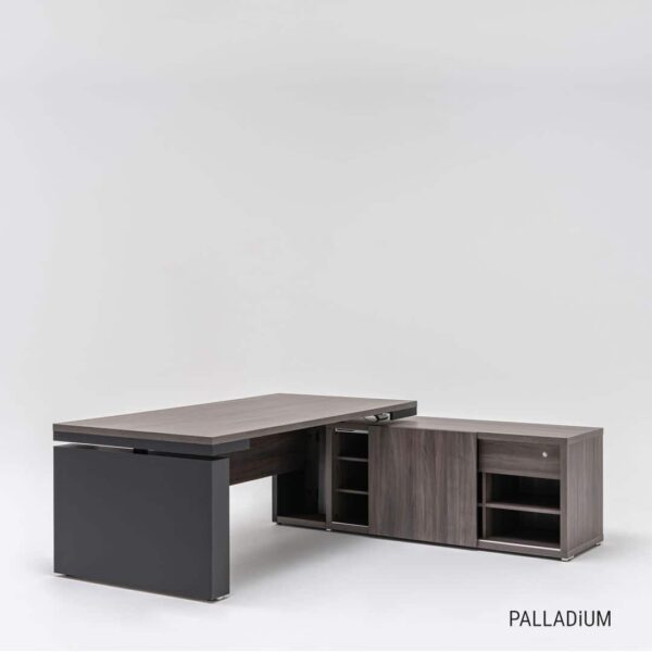 Brilliance  Desks with electric height adjustment and managerial side storage