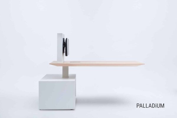 Multimedia stand with electric height adjustment GAV10