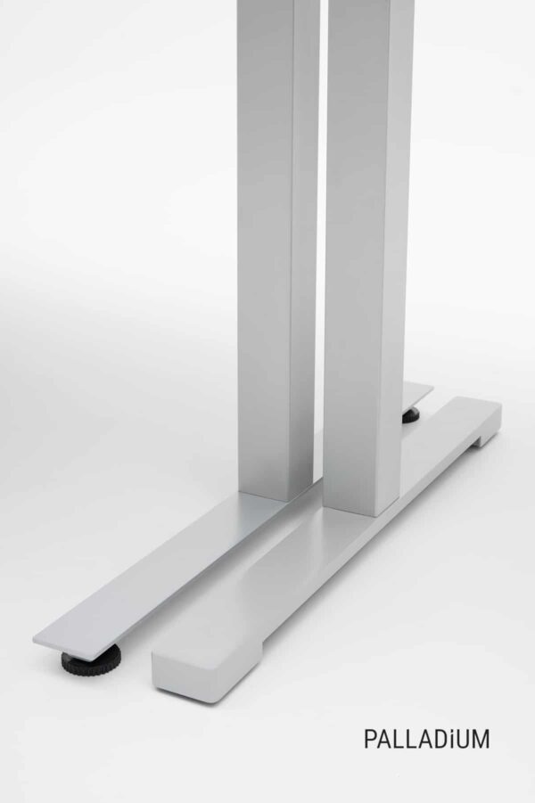 Single desks with electric height adjustment in the range of 650-1300 mm - sit-stand